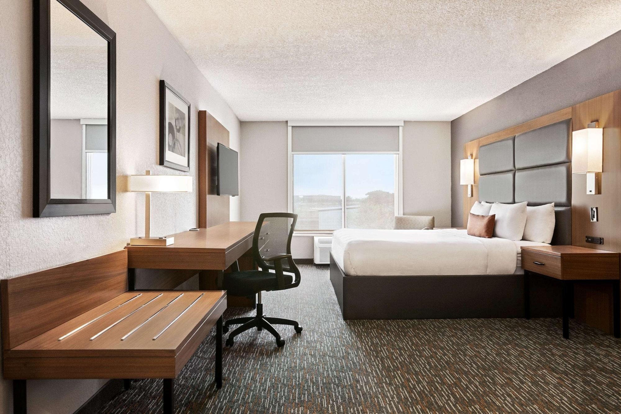 Wingate By Wyndham Cincinnati Blue Ash Eksteriør billede