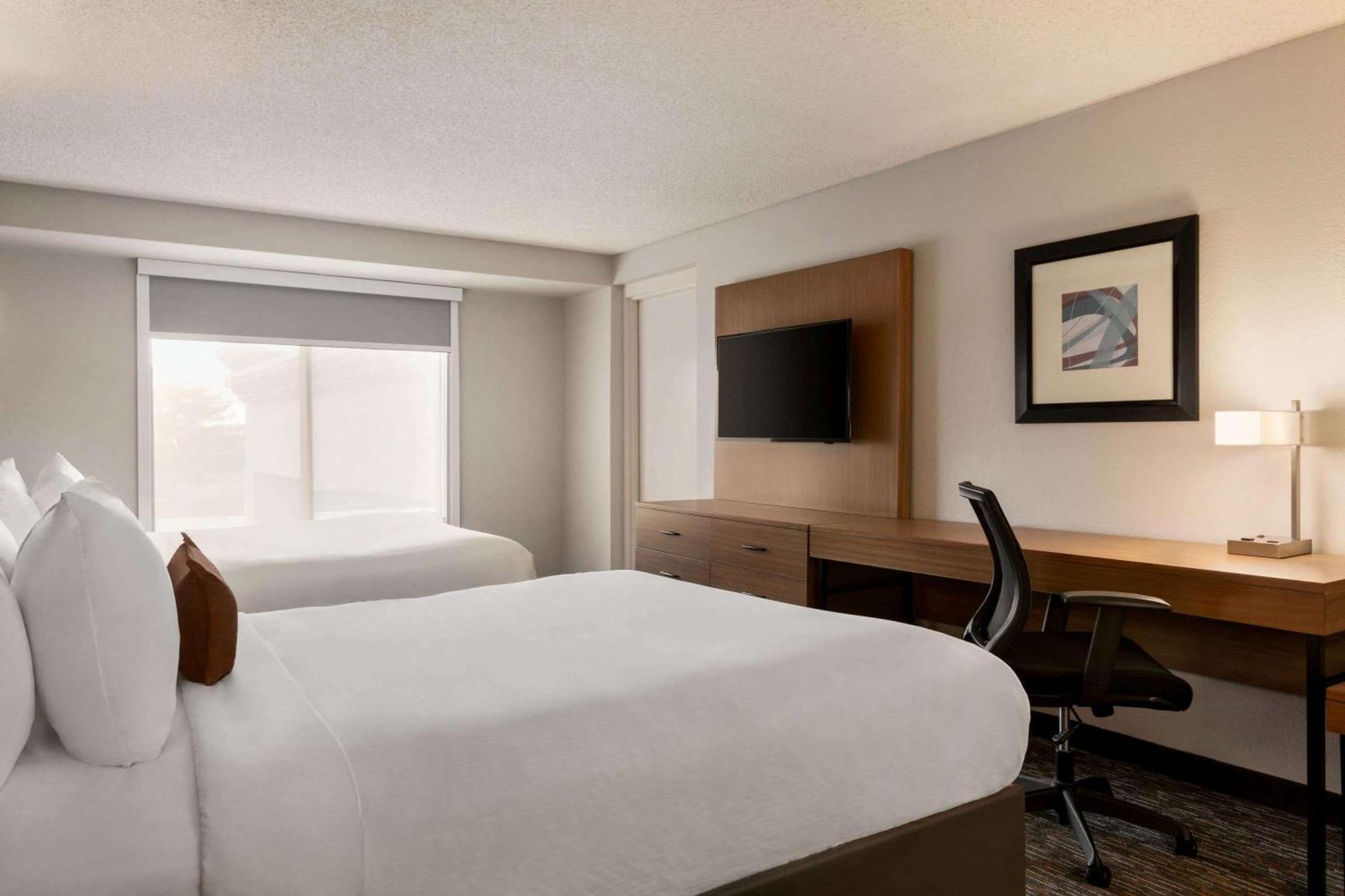 Wingate By Wyndham Cincinnati Blue Ash Eksteriør billede